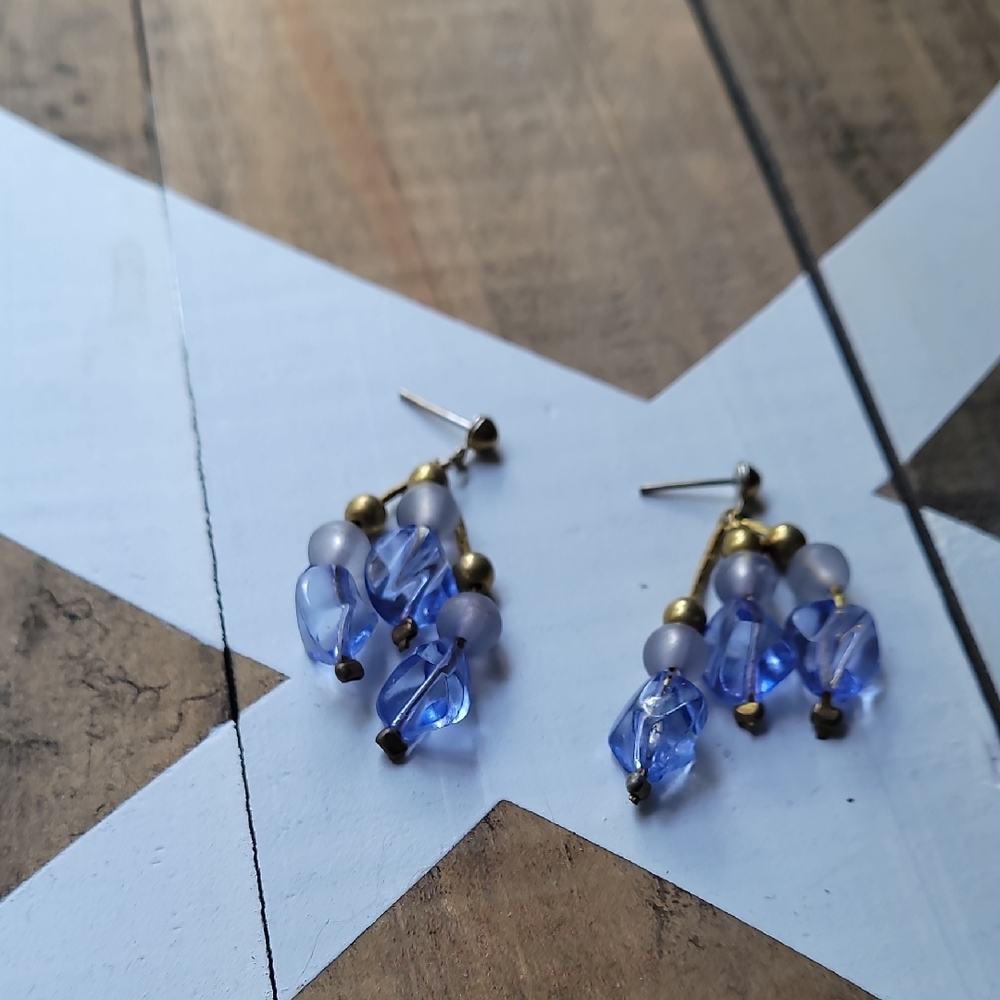 Vintage 1980s Elegant Blue and Gold Dangle Earrings